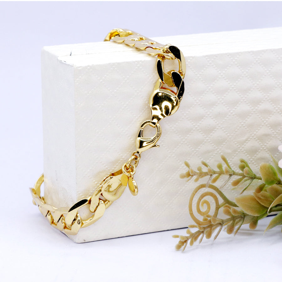 Gold color Curb Chain Bracelet
