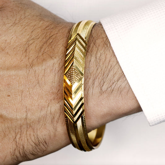 Gold Color Chevron Pattern Kada