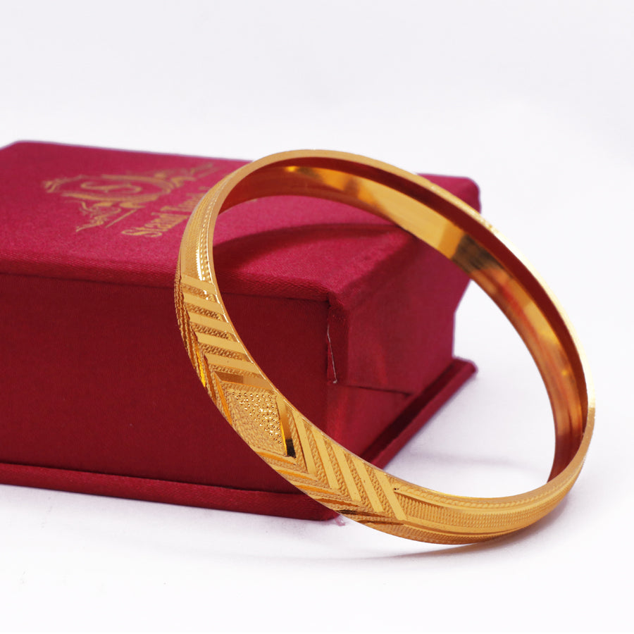 Gold Color Chevron Pattern Kada