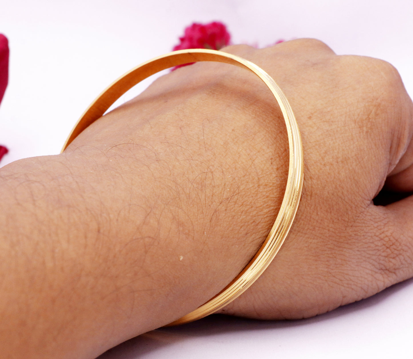 Gold Color Minimalistic Pattern Kada