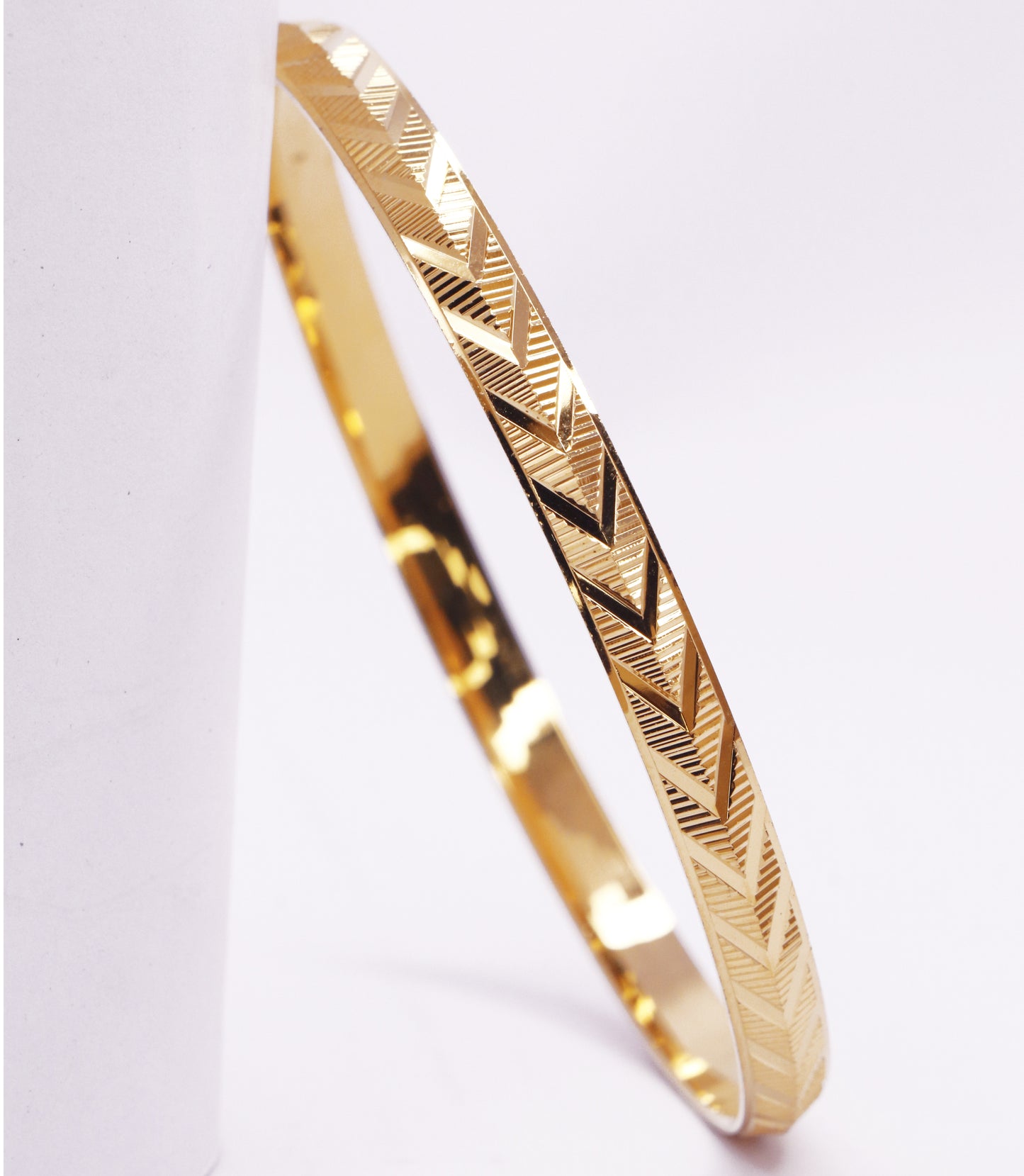 Gold Color V-Shape Pattern Kada