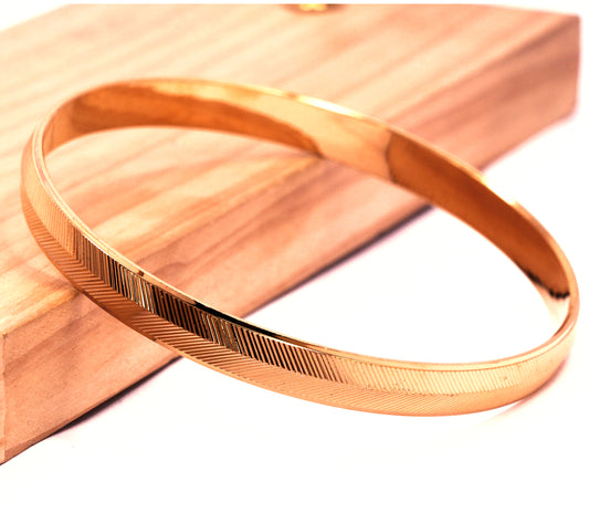 Gold Color Herringbone Pattern Kada