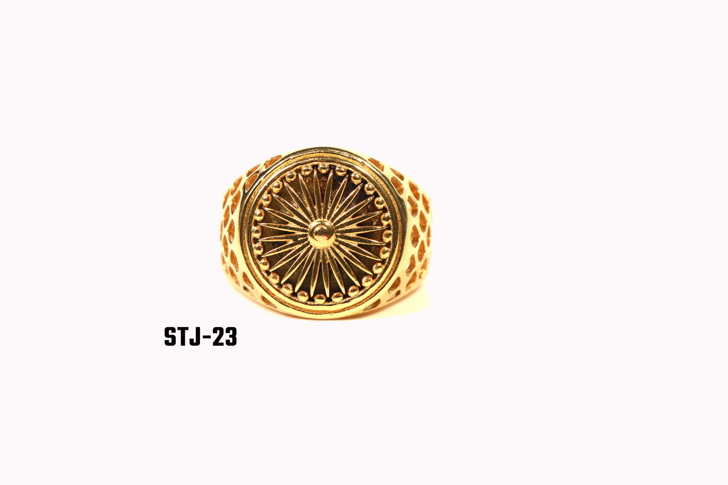 Circular Gold-Toned Ring for Men with Radiant Pattern Design