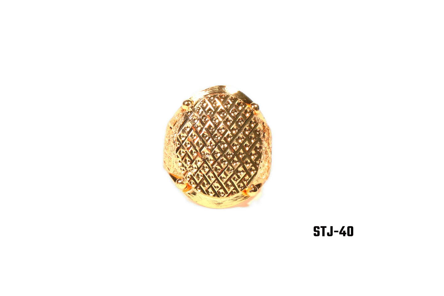 Men's Gold Plated Ring with Intricate Grid Pattern and Textured Details