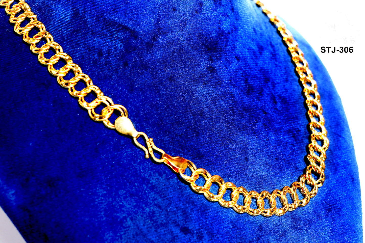 Gold-Toned Interlinked Chain for Men - Durable and Versatile Men's Accessory