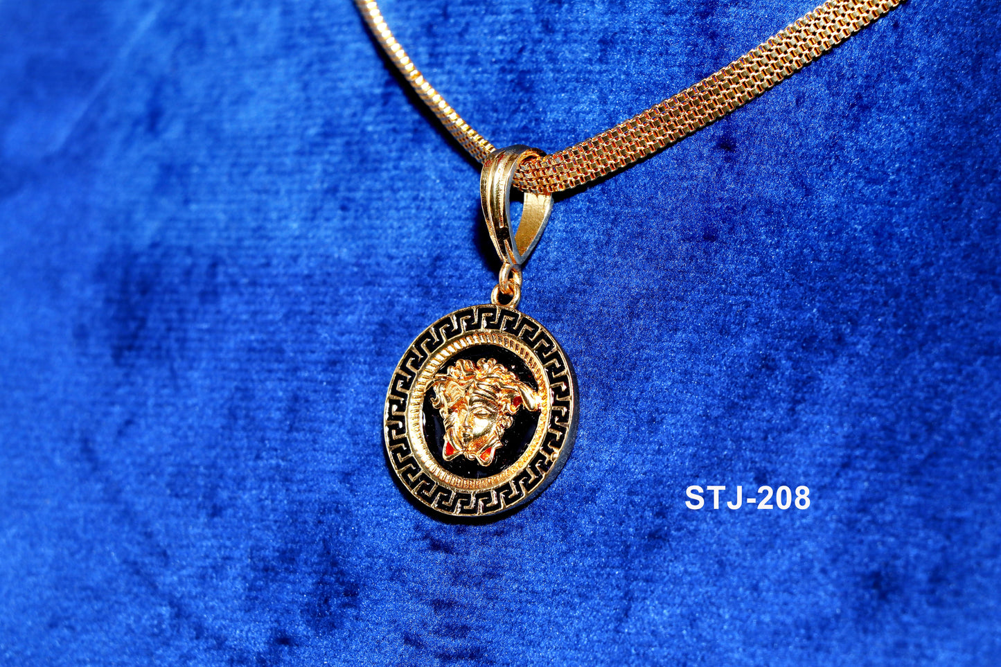 Men's Gold-Plated Locket Pendant Featuring Intricate Lion Head Design, Jewellery for Men